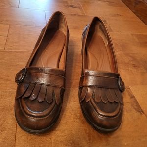 Born brown leather heeled loafers